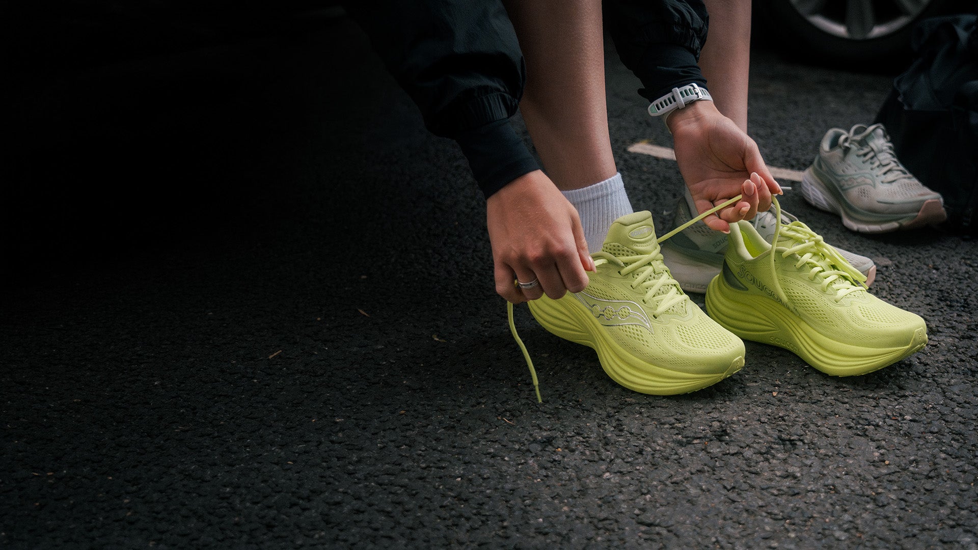 Saucony Triumph 24 max cushion running shoes